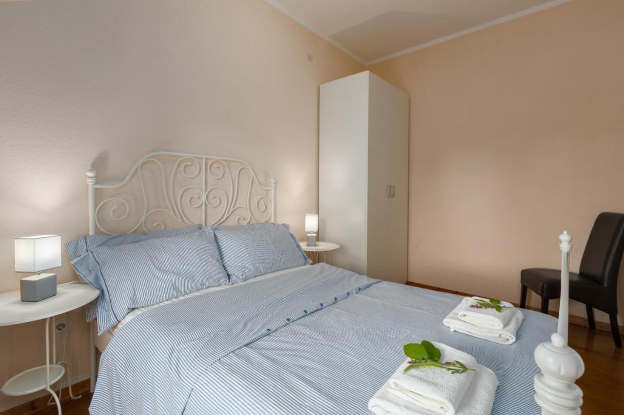 Apartments Zomzi Пореч Екстериор снимка